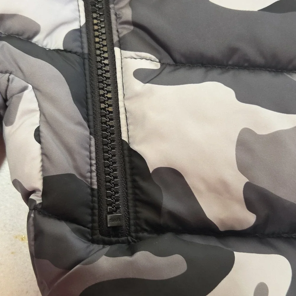 Michael Kors Baby Snowsuit 0-6M Gray Black Camo Hooded Puffer Bunting Warm
